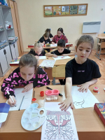 Открытый урок «Симметрия в декоративной композиции»